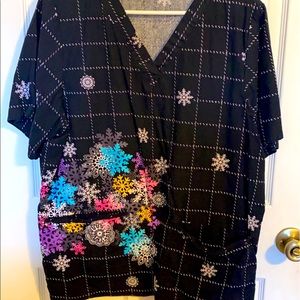 Women’s Tafford scrub top